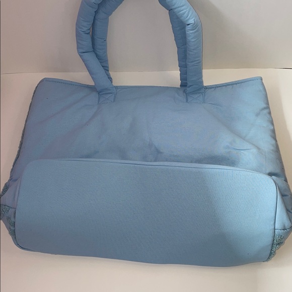 NWT Shade & Shore Sky Blue Quilted Leaf Tote/Beach Bag. - Picture 6 of 6